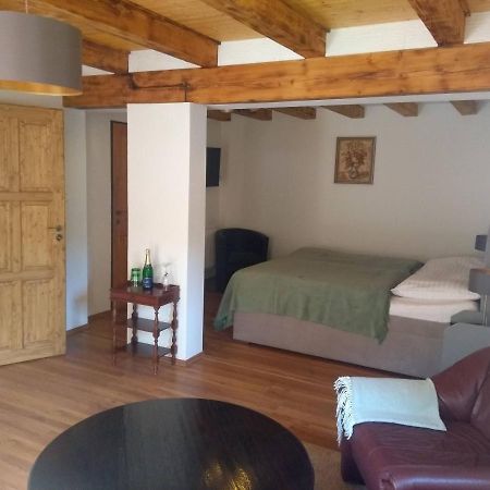 Stodola-Soukromy Apartman Pro Dva S Venkovni Virivkou Karlštejn Extérieur photo