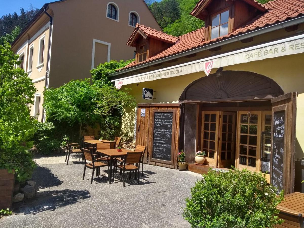Stodola-Soukromy Apartman Pro Dva S Venkovni Virivkou Karlštejn Extérieur photo